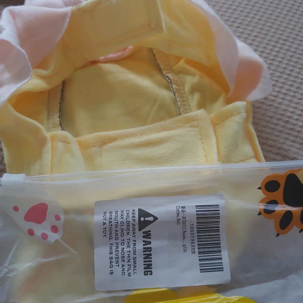 Petsin cat outfit new in PACKAGE size small